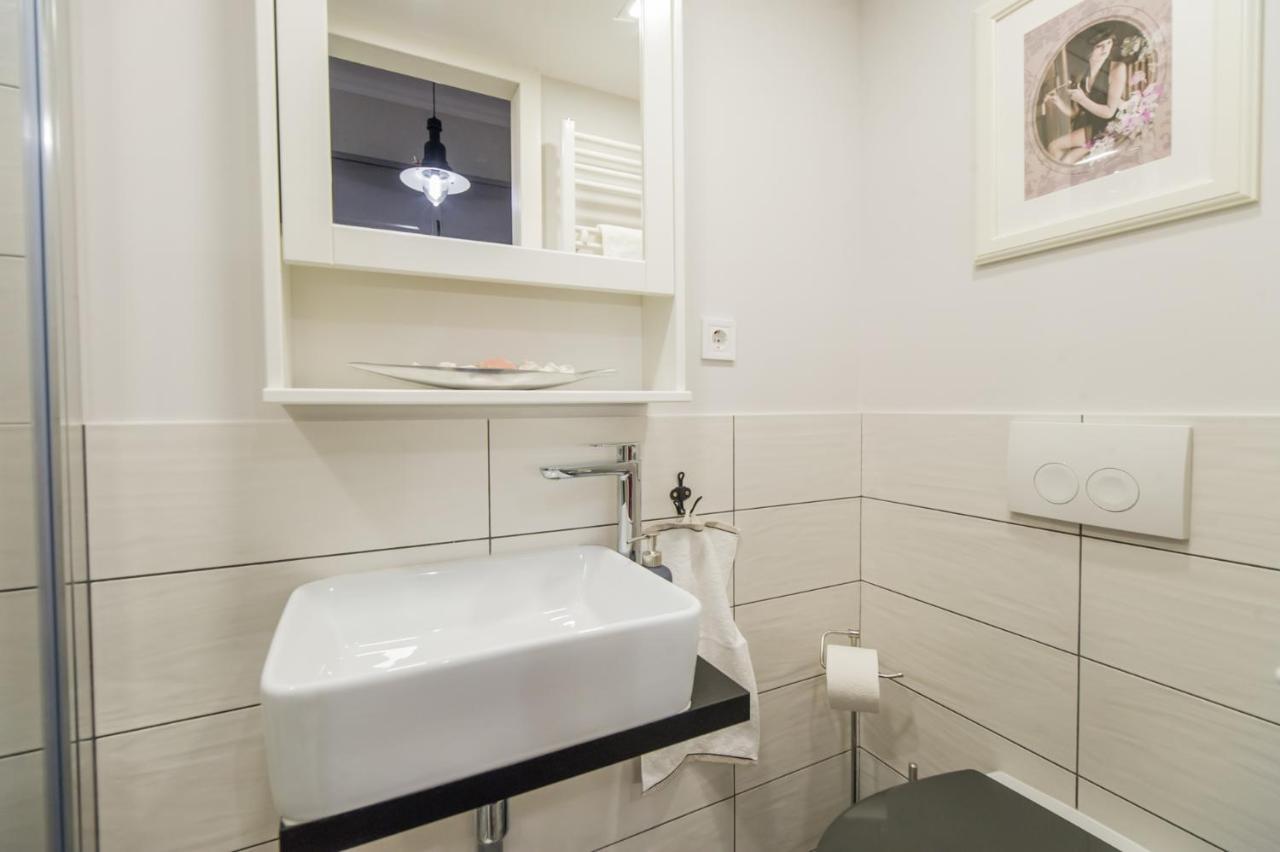 Air De Paris Apartment Brasov Ngoại thất bức ảnh